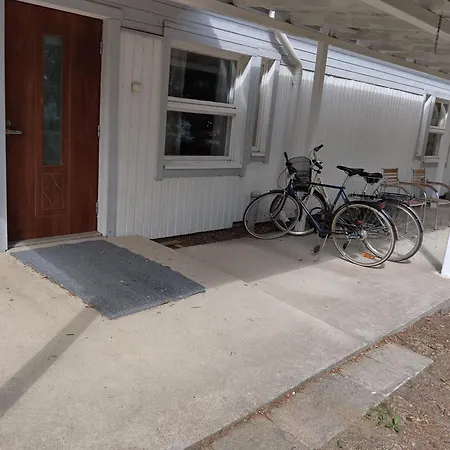 Saarnimaja Pensión *