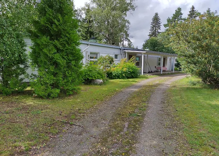 Saarnimaja Pensionat Hämeenlinna